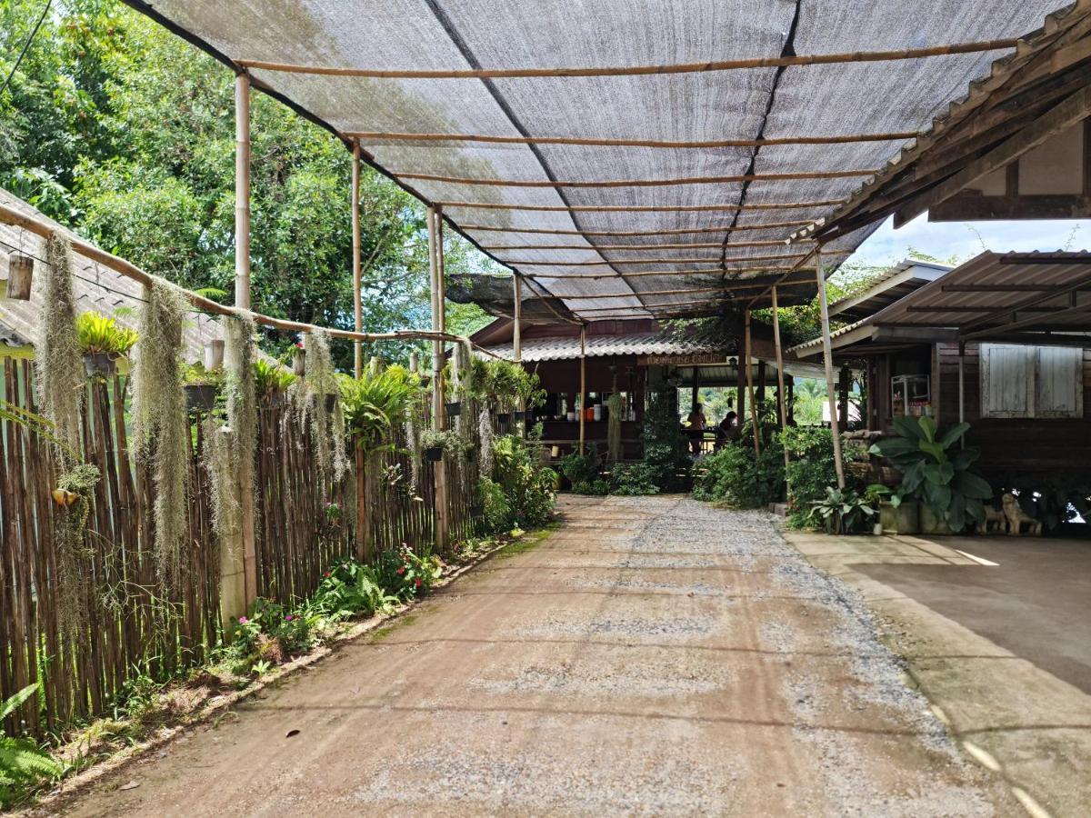 Huean Himbo Apartamento Chiang Rai Exterior foto